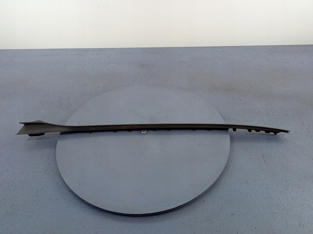 фото №7, Bmw 1 f40 молдинг стекло передней правая 7453950