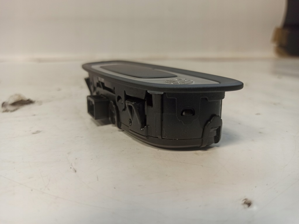 фото №5, Volvo v40 ii освещение лампа кабины салона 31351313