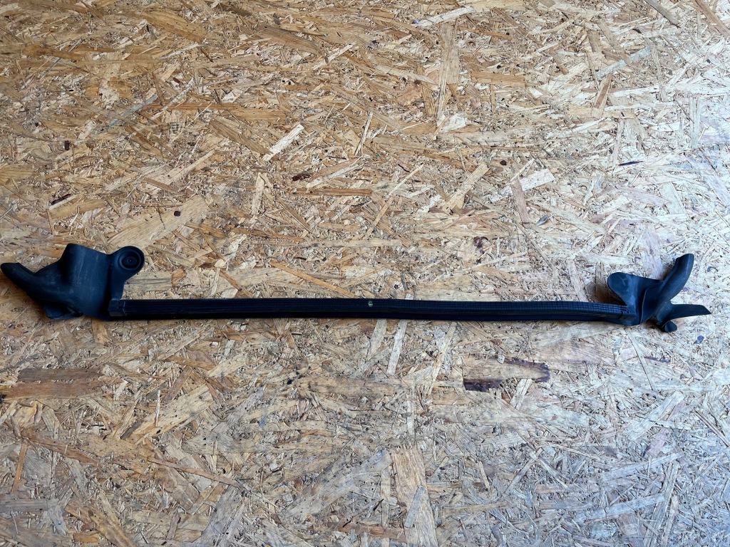 фото №1, Прокладка двері правий задня audi a7 4g8839480h