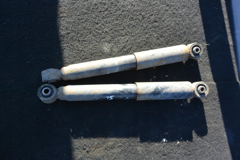 фото №6, Амортизатор правый левый задняя kpl vw transporter t5