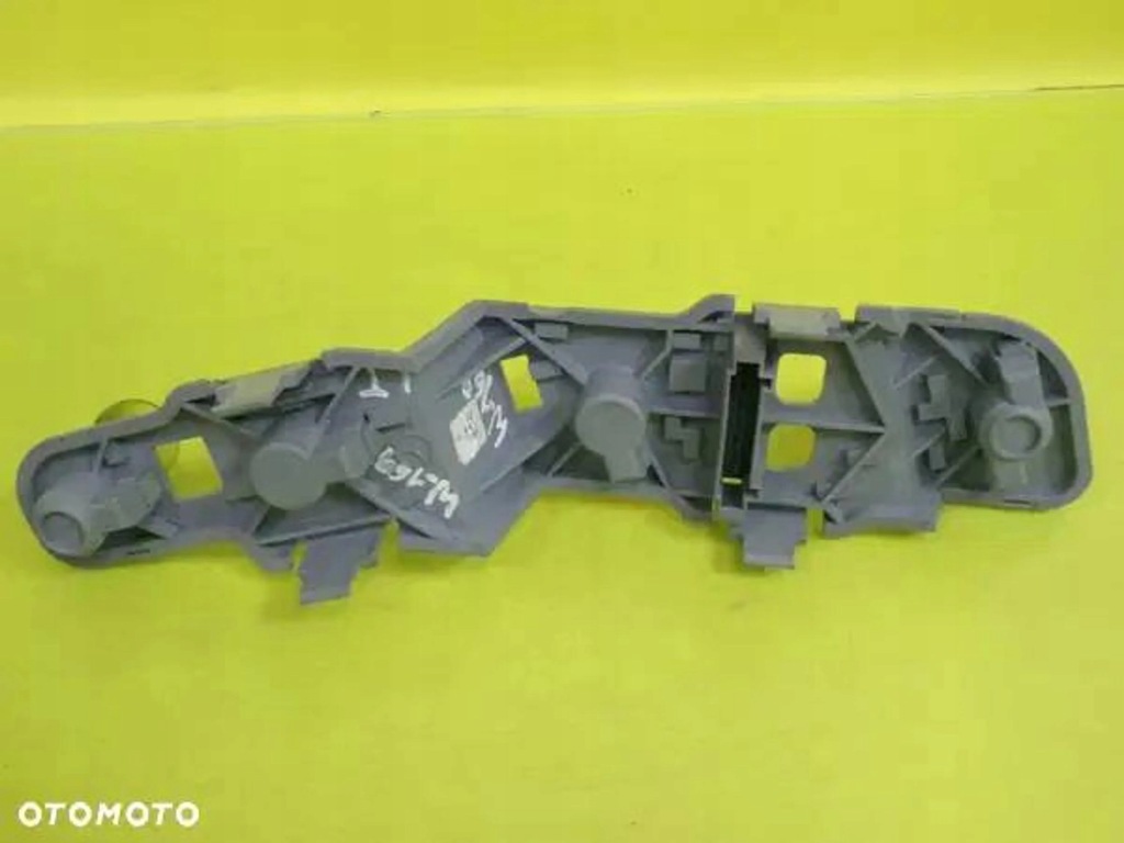 Вкладыш лампы левый задний  mercedes w169 5d 04-08 nr160 с Разборки