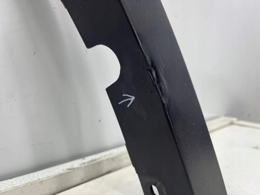 Молдинг bmw x5 f15 13-18r. правий задній край крила бампера накладка Зі Шроту