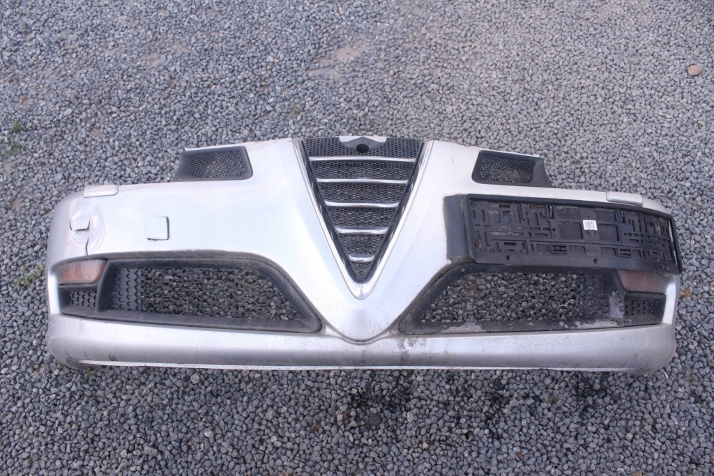 фото №1, Бампер перед alfa romeo gt омыватель kompletny