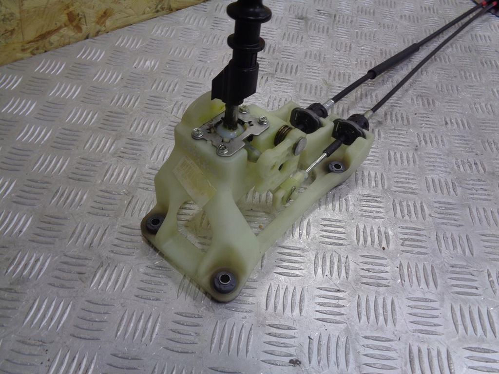 фото №6, Вибірник домкрат троси перемикання передач kia ceed 1 i 1.6 crdi 06- 43700-1h200