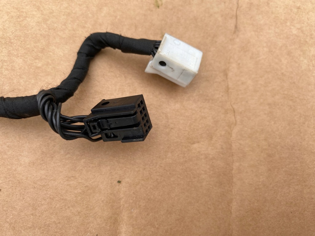 Mercedes w218 cls - білий дзеркало ліва зовнішнє - 20 pin 10+10 p Ціна