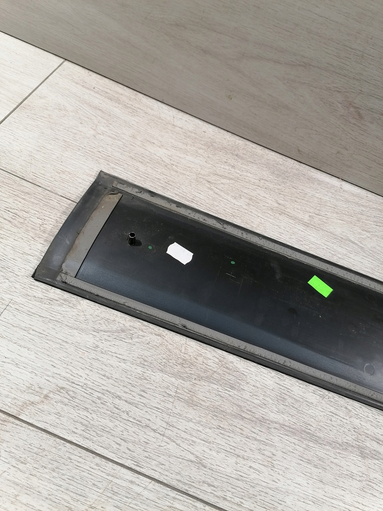 фото №9, Macan молдинг дверь правый перед 95b837890g