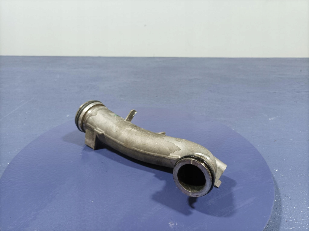 фото №1, Bmw x7 g07 3.0d 340 km шланг труба повітрозабірник турбіни 8596270