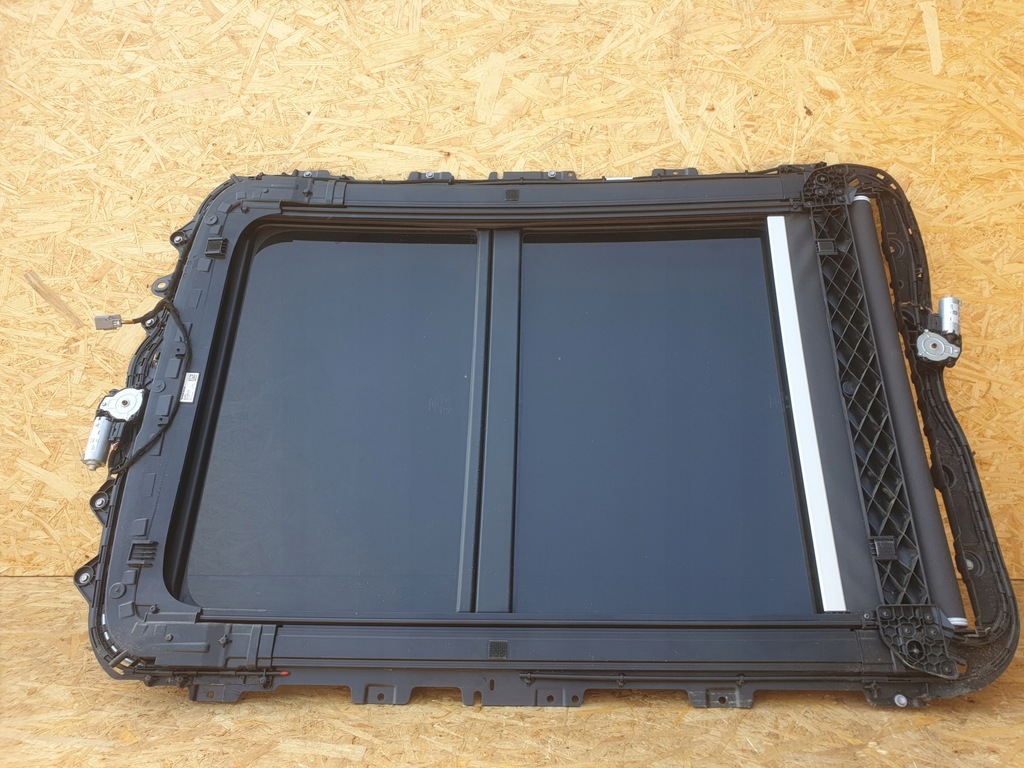 фото №8, Volvo xc40 крыша панорама люк комплект