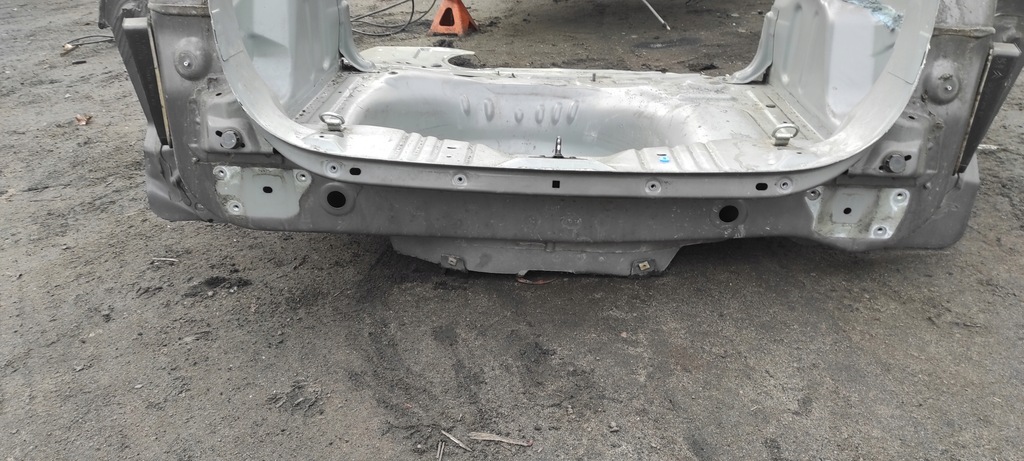 фото №1, Pas задний пол поддон peugeot 2008 i 12-