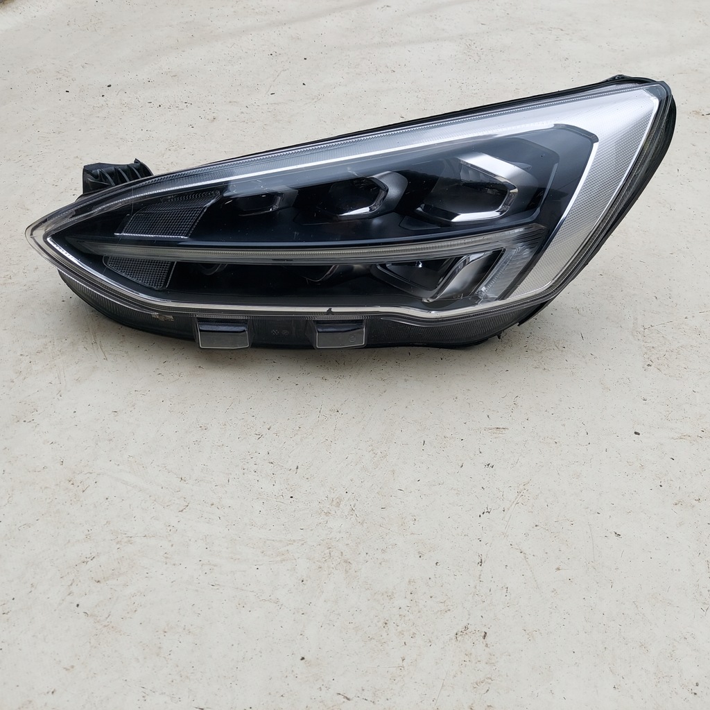 фото №1, Лампа левая передняя full led ford focus iv 4 europa