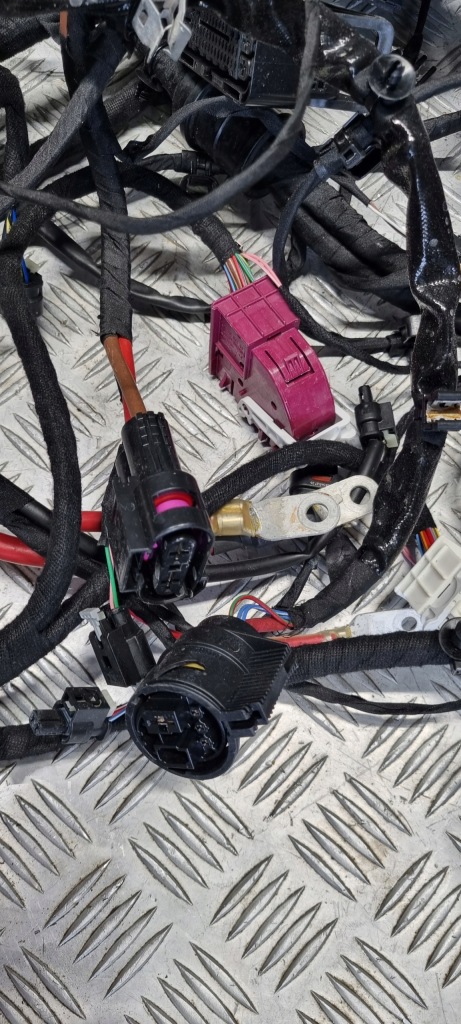 Mercedes оригінальний номер a1775404706 w177 джгут електропроводка відсік двигуна Недорого