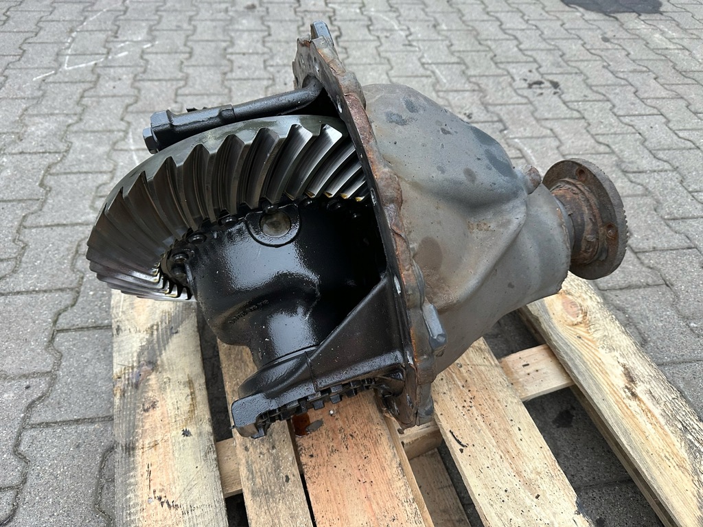 фото №1, Mercedes actros mp4 вкладиш міст диференціал 2.411 головка міст