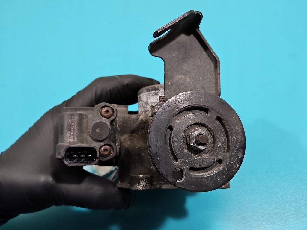 фото №7, Дроссельная заслонка hyundai i30 i 07-12 35100-2b060 9d16 1.4 16v g4fa