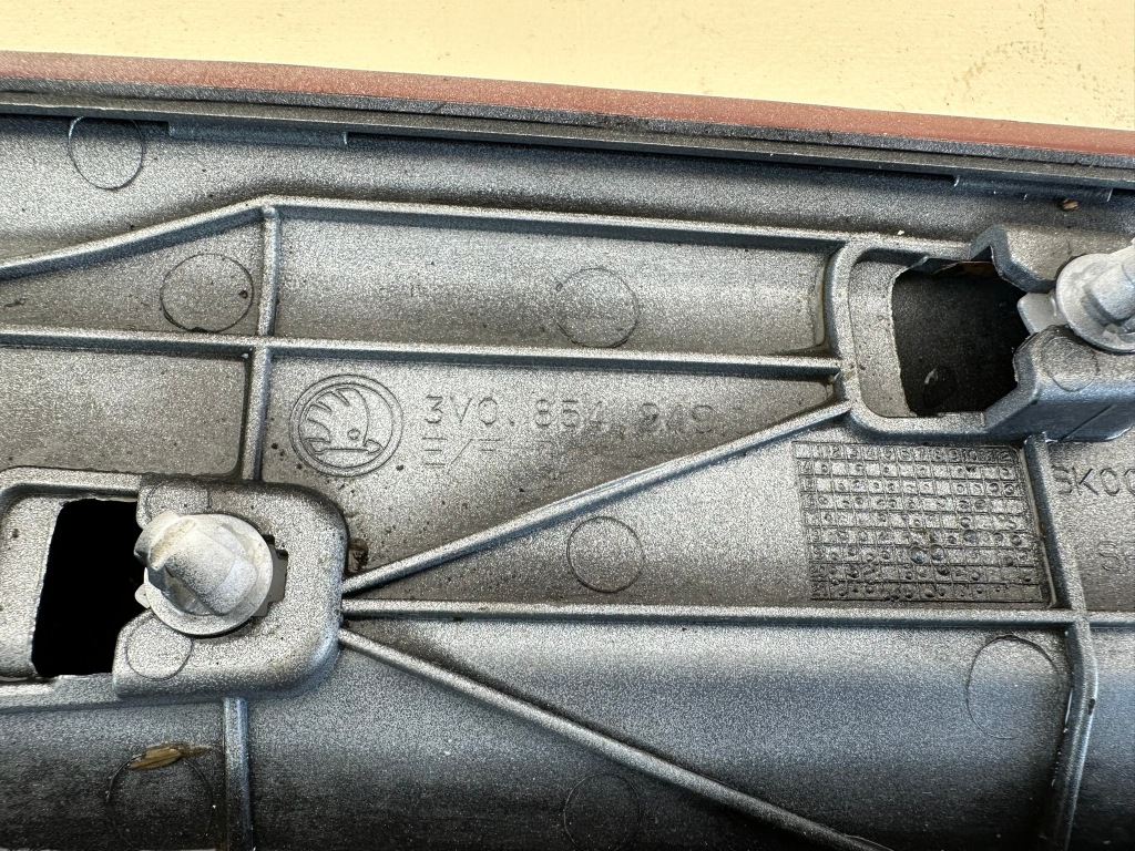 фото №14, Skoda superb 3 iii 15r- молдинг дверь левая задняя левый задняя 3v0854849