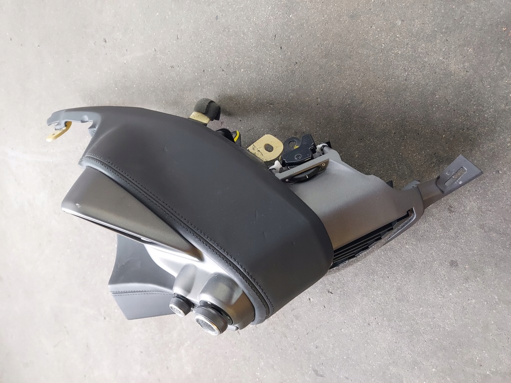 фото №8, Захист спідометра панелі ferrari 488 gtb права 87262300