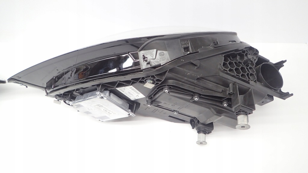 Ліхтарі  porsche cayenne led 9y0941031 q 9y0941032 q Ціна