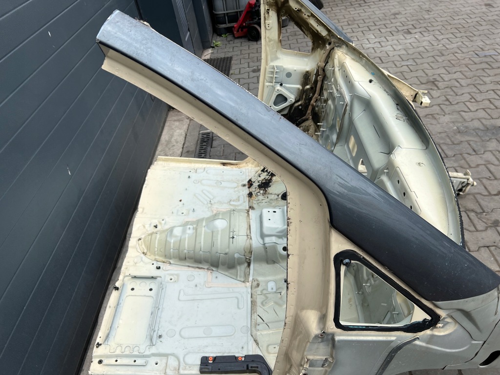 фото №10, Четверть перегородка перед правая левая w447 europa