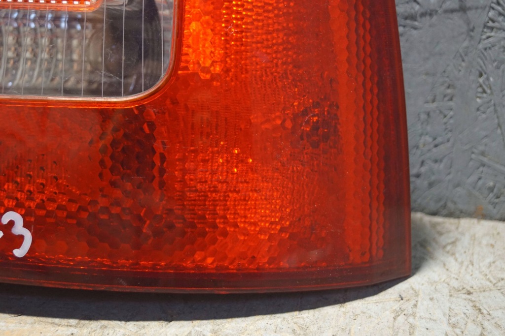 фото №8, Skoda octavia ii лампа правый задняя hb s2073