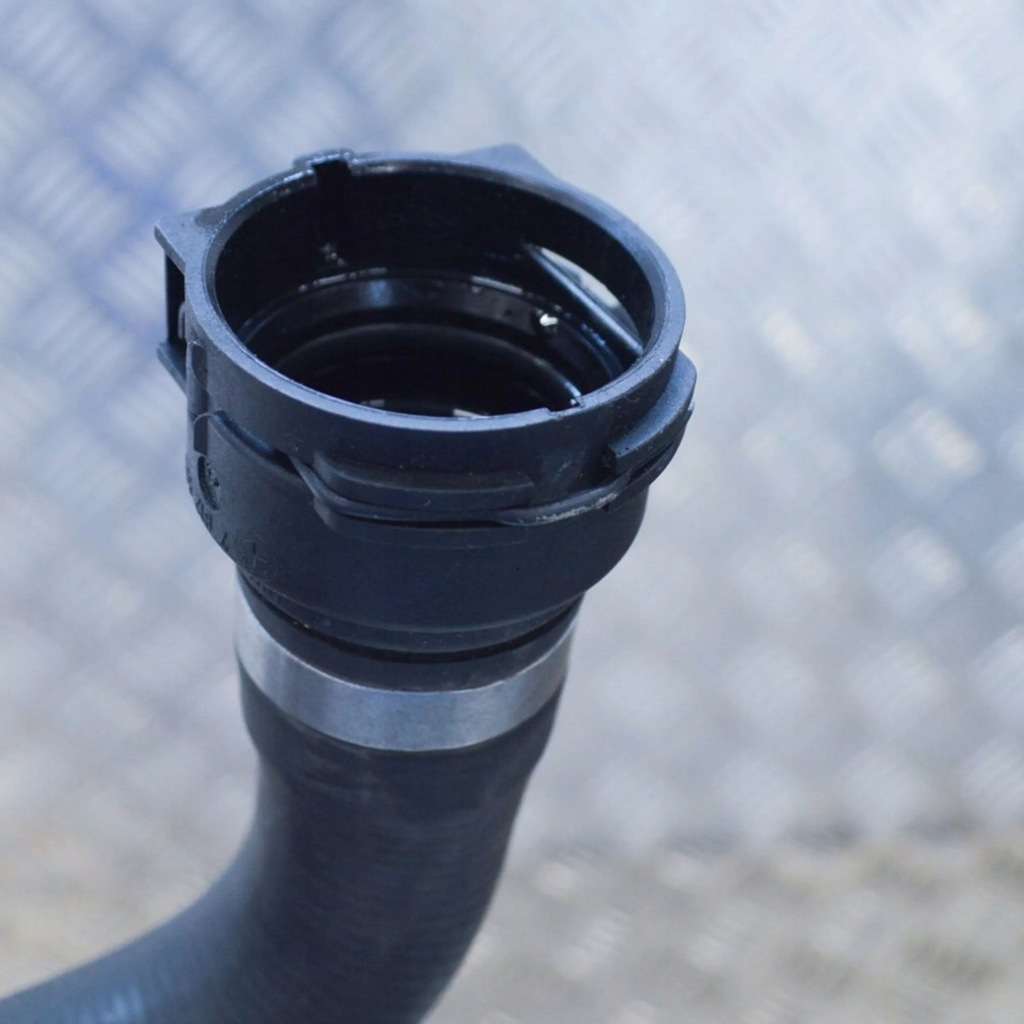 фото №6, Bmw 4 f32 f33 2014 правая сторона шланг / wąż радиатора