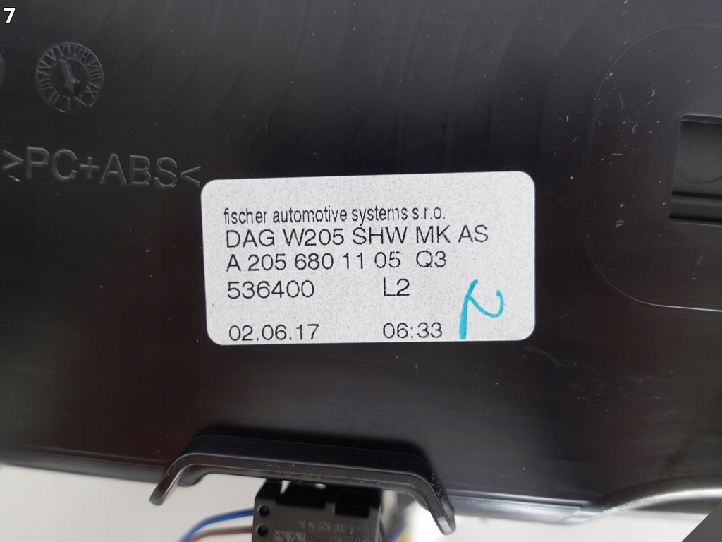 фото №8, Mercedes c-klasa w205 glc бардачок панель средний