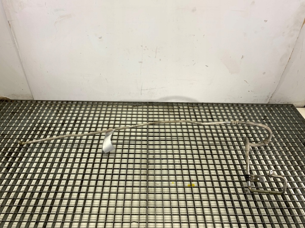 Купити Трубка кондиціонера renault twingo 3 924549329r 0.9 90km хетчбек