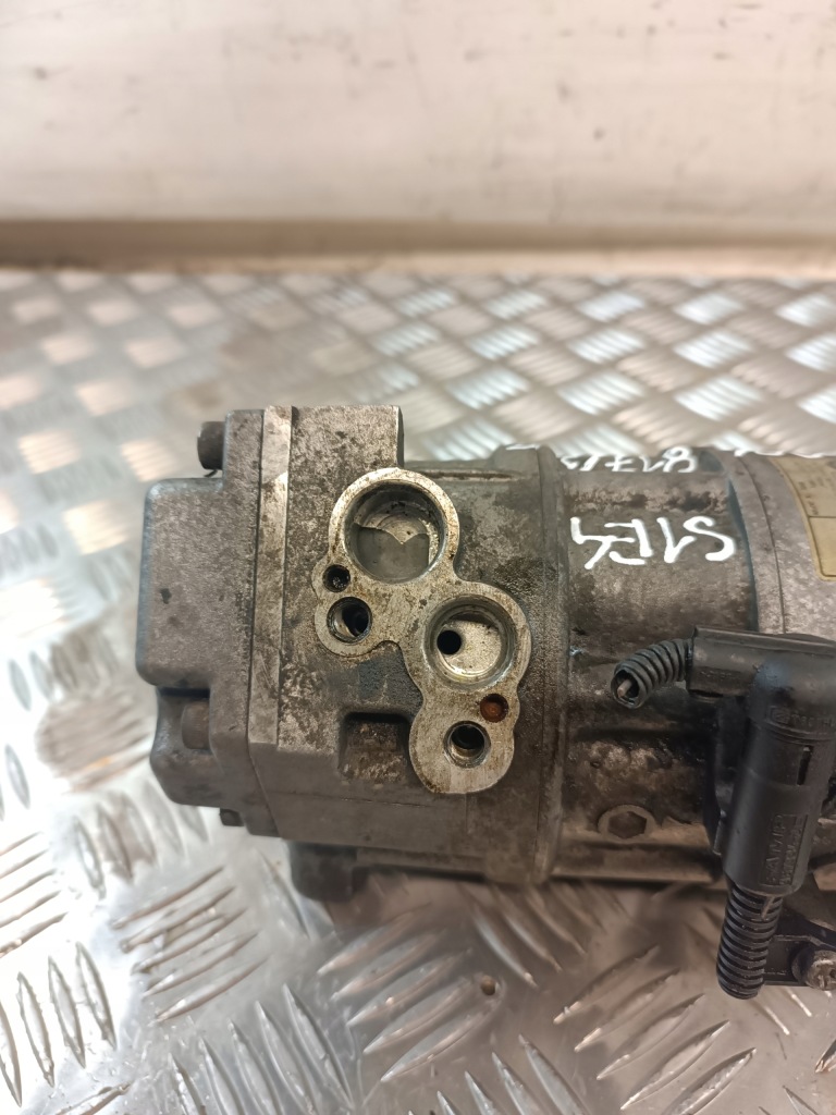 Компресор кондиціонера bmw e46 valvetronic 316i 2004r Недорого