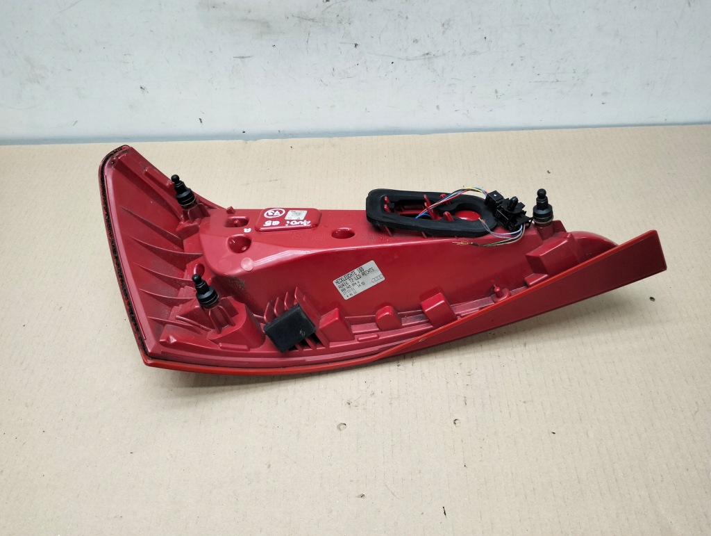 фото №8, Лампа права задня задня w кришка led audi q5 8r lata 2008-2012 8r0945094a