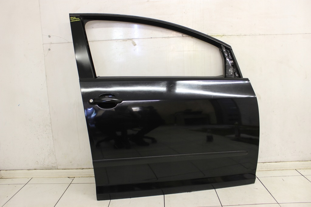 фото №1, Vw golf v plus 05- дверь правое передние перед lc9z
