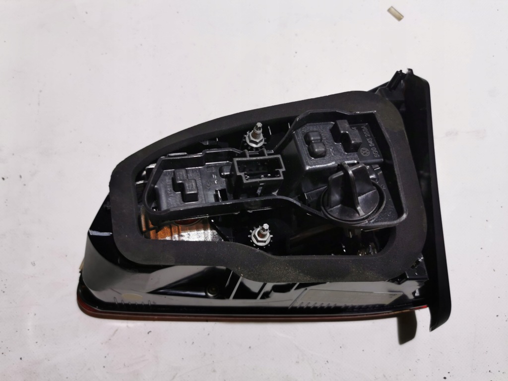 Лампа левый задняя w крышка vw golf vii 5g0945093k в Украине