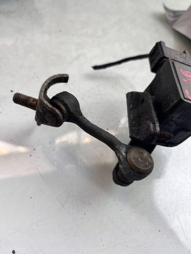 фото №8, Bmw 3 e46 2000cm3 дизель датчик вирівнювання світла