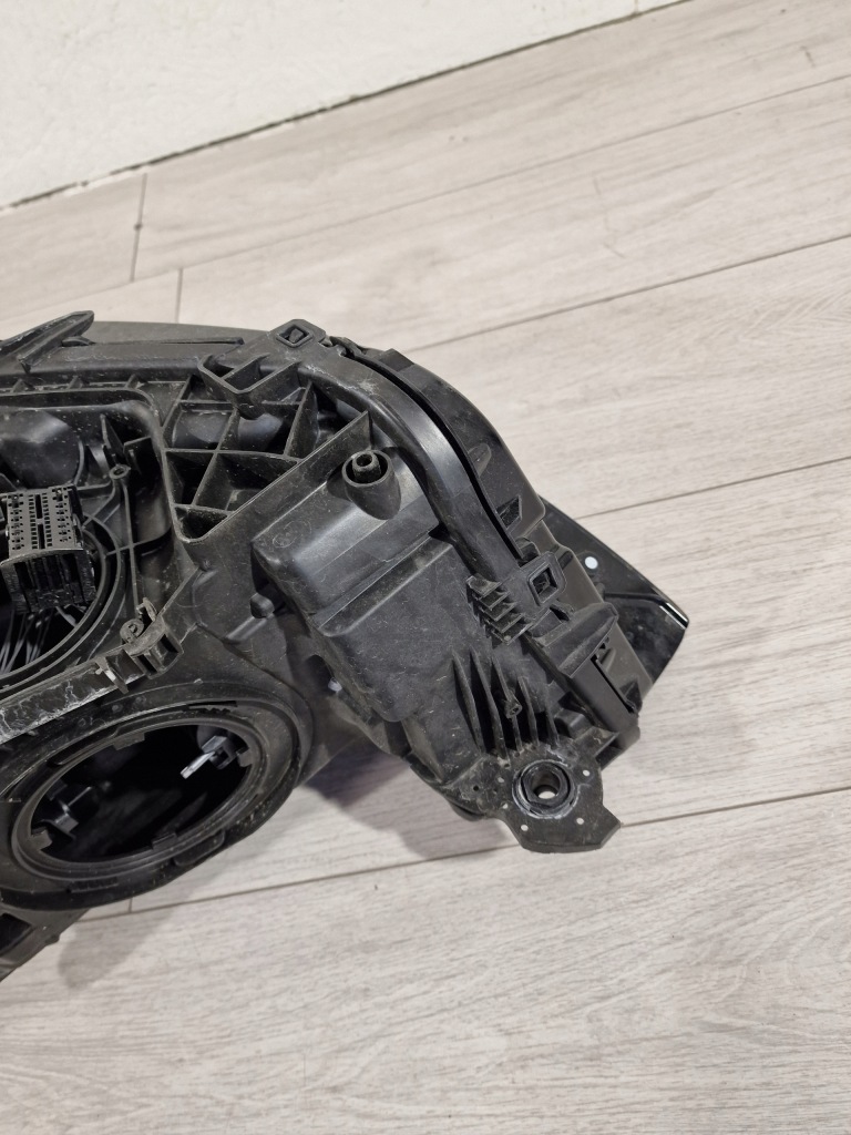 Audi q3 2 83a фара правый  передняя full led Цена