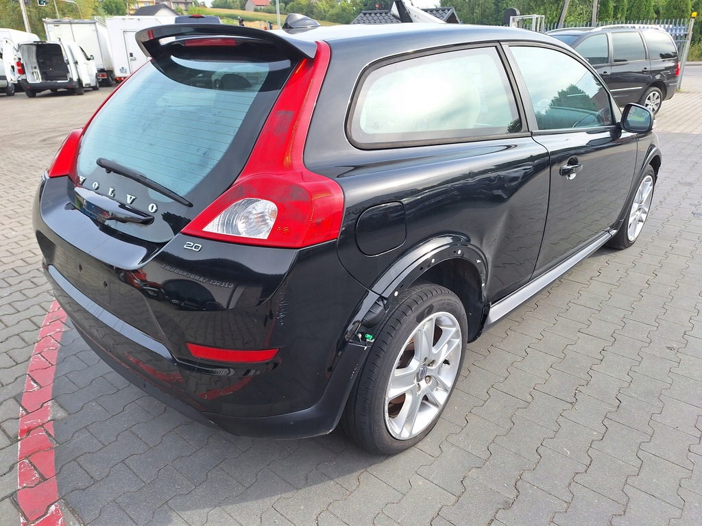 фото №14, Volvo c30 533 lift 10-12 чёрный бампер задняя задний с pdc 019-26