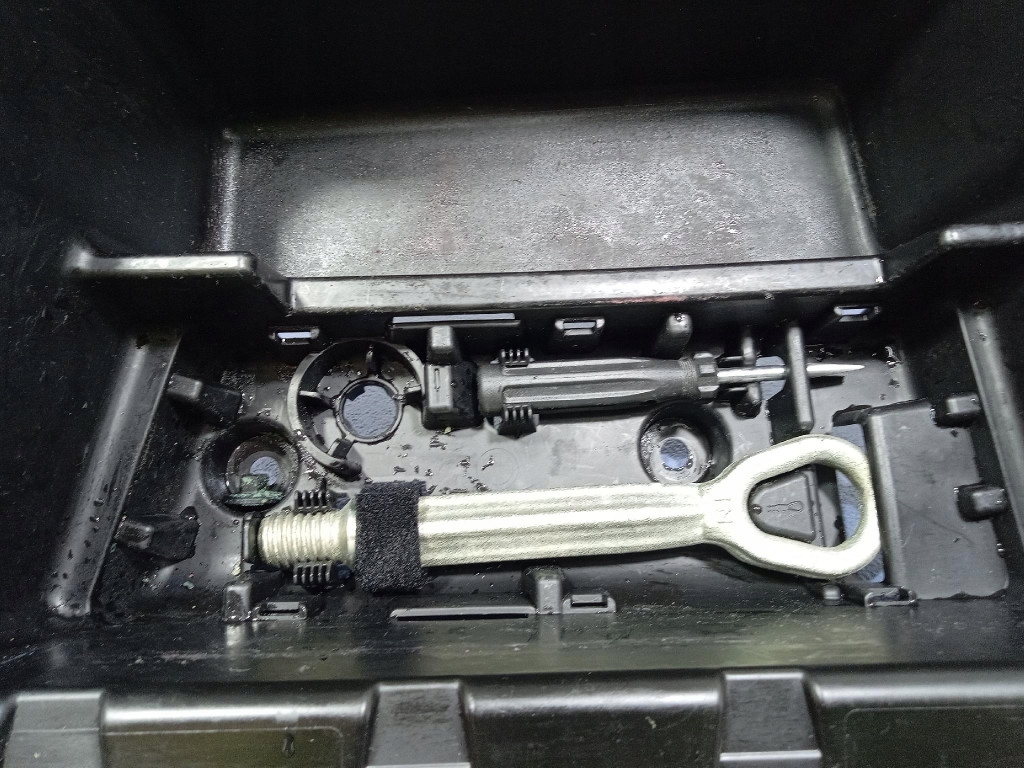 фото №5, Bmw 3 g20 18- бардачок ніша багажника 7438306