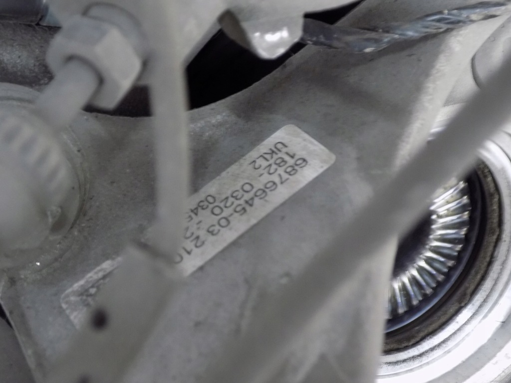 Bmw f40 поворотний кулак амортизатор перед правий лівий 6876646 6877062 6876645 Недорого