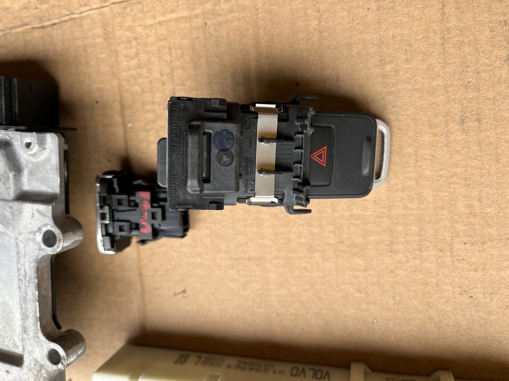 фото №7, Набор стартовый 2.0 d2 120km kompletny volvo v40 lift 31452623