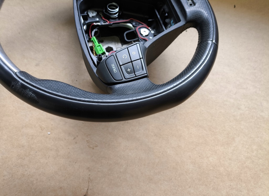 фото №11, Повітропровід volvo s40 v50 c30 r design 55150060