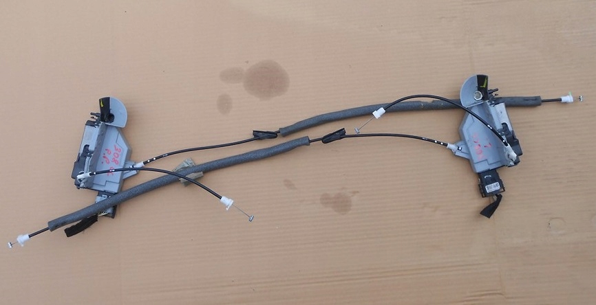 фото №1, Peugeot 308 cc замок дверь