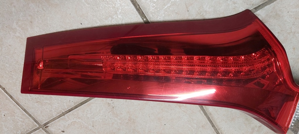 фото №5, Лампа правый задняя volvo v70 iii lift w крышка