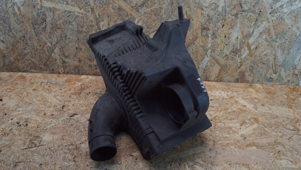 фото №3, Корпус фільтра повітря renault clio iii 1.5 dci 8200309636