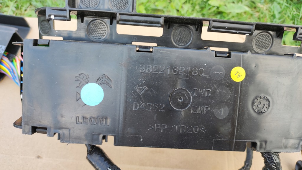 фото №5, Peugeot 2008 ii електропроводка салону