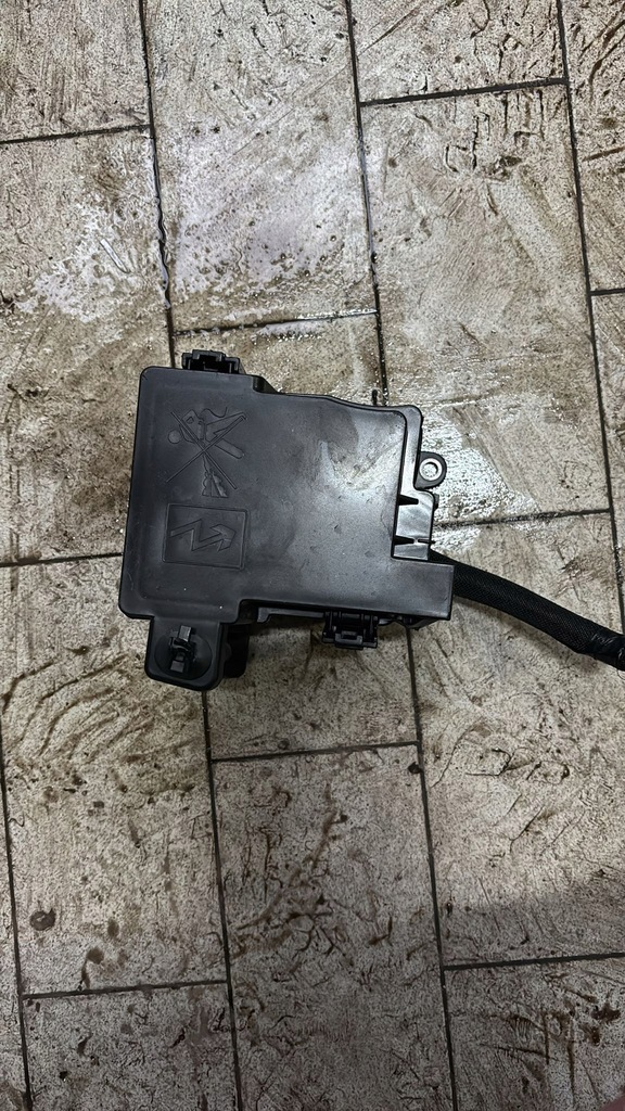 фото №9, Корпус коробка предохранителей arkana clio 243129238r 252360794r