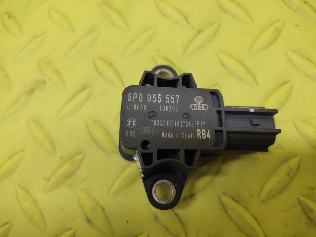 фото №4, Audi a4 b7 kombi датчик удару 8p0955557