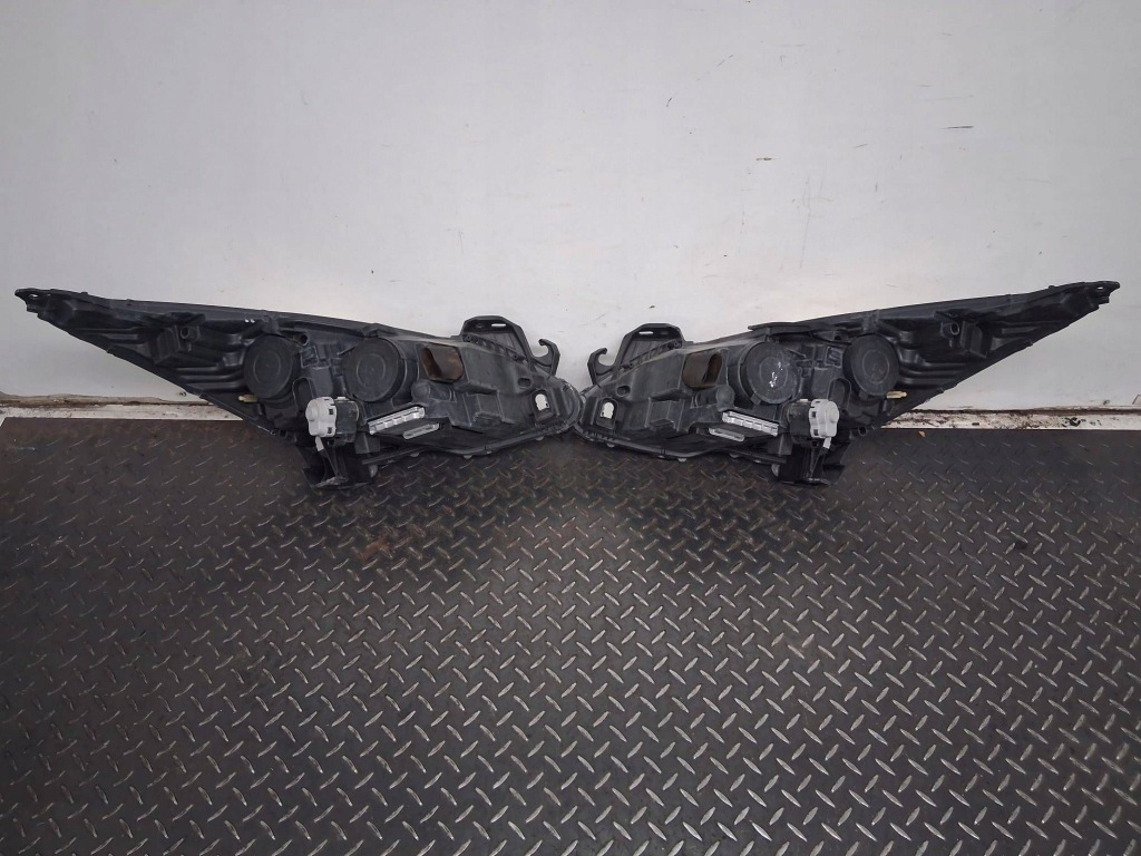 фото №7, Лампа левый i правый перед peugeot 3008 ксенон uk 9685473680/9685473780