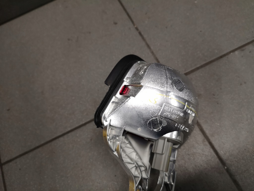 фото №8, Світло стоп toyota avensis t25 hb