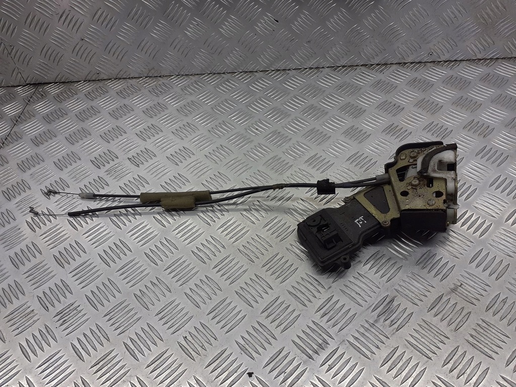 фото №1, Замок двері правий задня mazda 2 dy 6pin