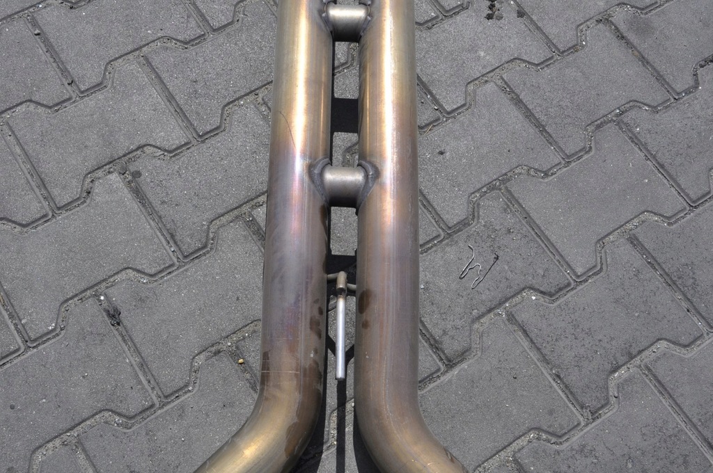 фото №5, Aston martin db11 5.2 v12 труба выхлопная