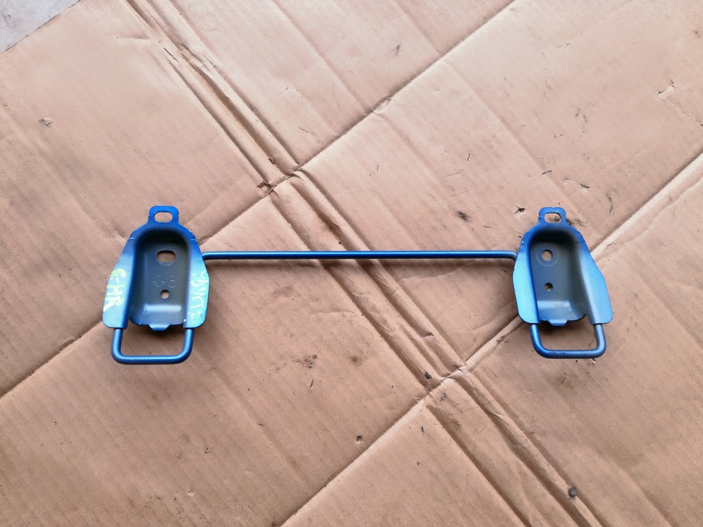 фото №3, Toyota c-hr 2020 rok кронштейн дитяче крісло isofix