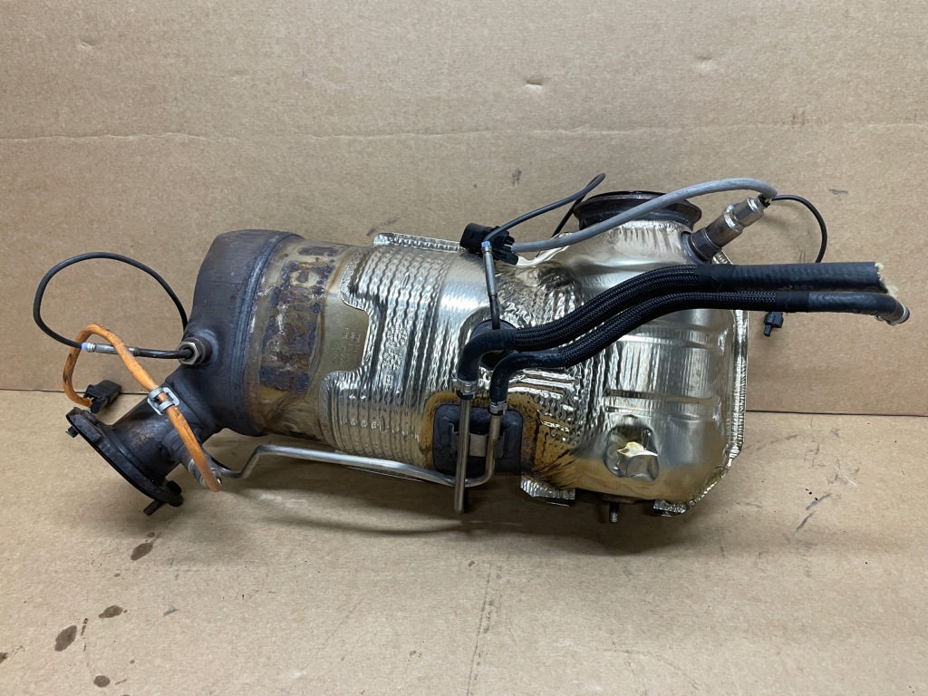 фото №1, Alfa romeo giulia 2.2 jtd катализатор dpf 50547362 kompletny idealny wysyłk