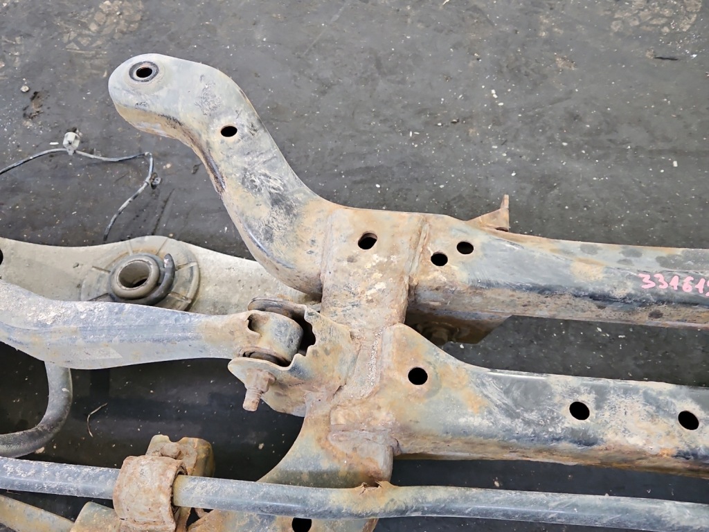 Задня балка oś задній opel insignia a 2.0 cdti 08-17 Зі Шроту