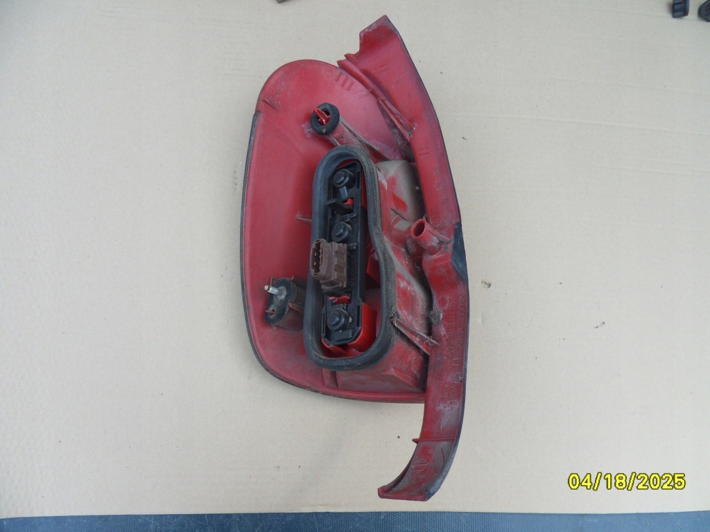 фото №3, Лампа задняя задняя правая peugeot 306 kombi 45228